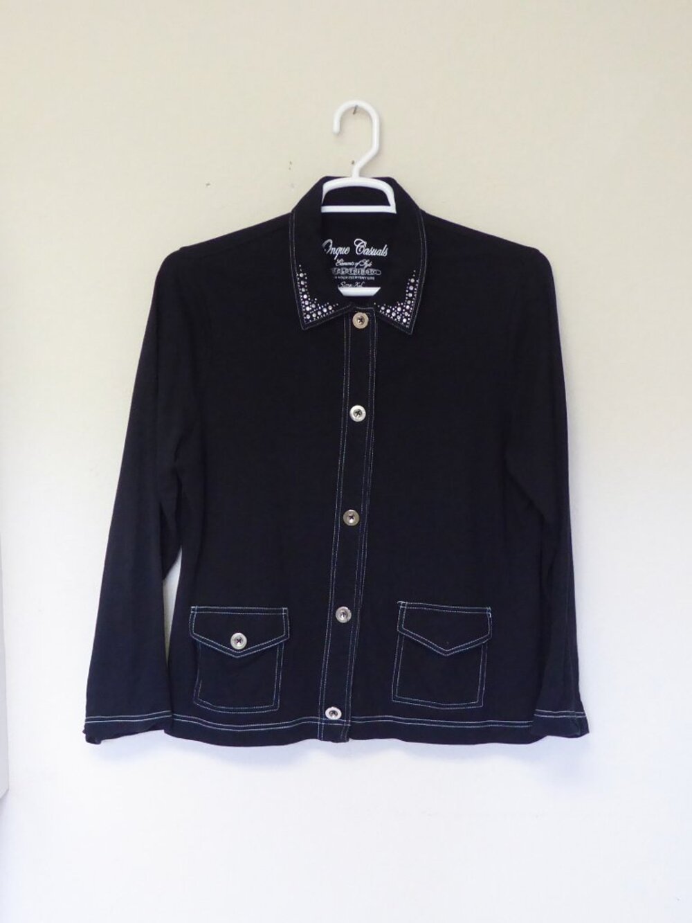 Onque Casuals black rhinestone collar white contrast stitching shacket size XL